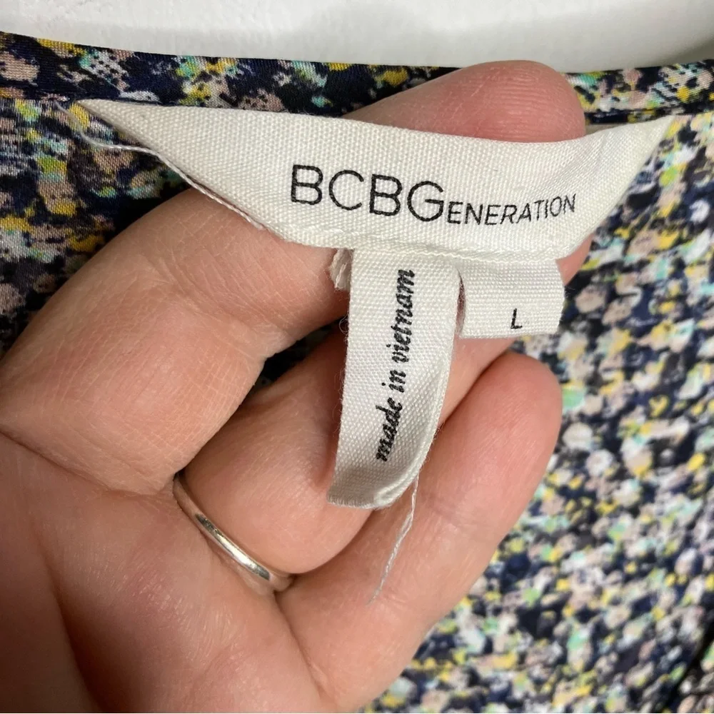 BCBGeneration multicolored‎ shift dress pockets size large